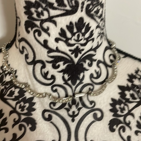 💛Rhinestone Necklace - Picture 2 of 7